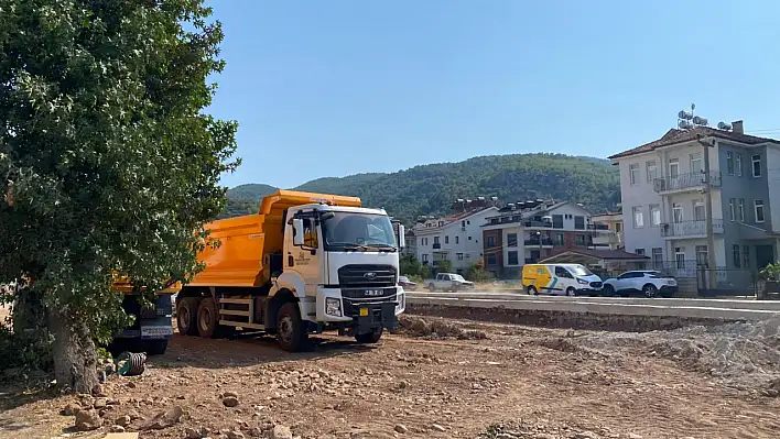 Fethiye'de Toptaş Deresi'nde ıslah çalışmalarında son etap