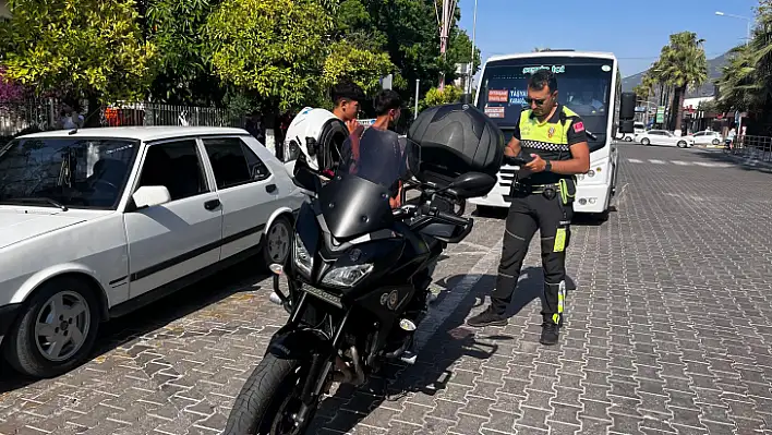 Fethiye'de Trafik Denetimleri Devam Ediyor