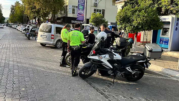 Fethiye İlçe Emniyet Müdürlüğü Trafik Ekipleri Şehir İçi Denetimlerini Sürdürüyor.