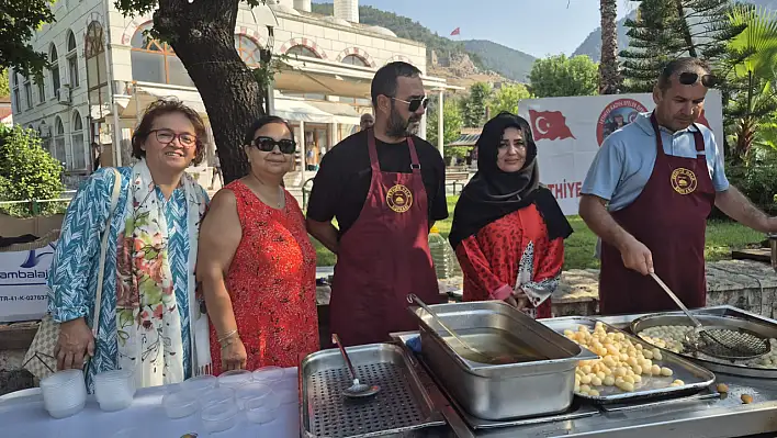 Fethiye Kadın Efeler Derneği Şehitlerimizi Unutmadı