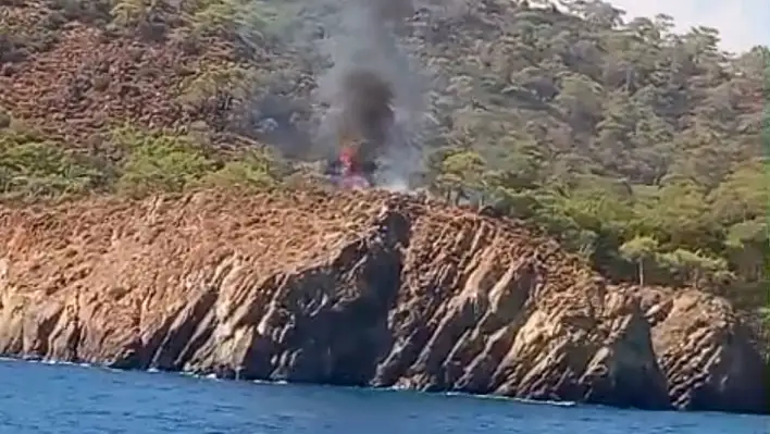 Fethiye Katrancı koyunda çıkan yangın söndürüldü