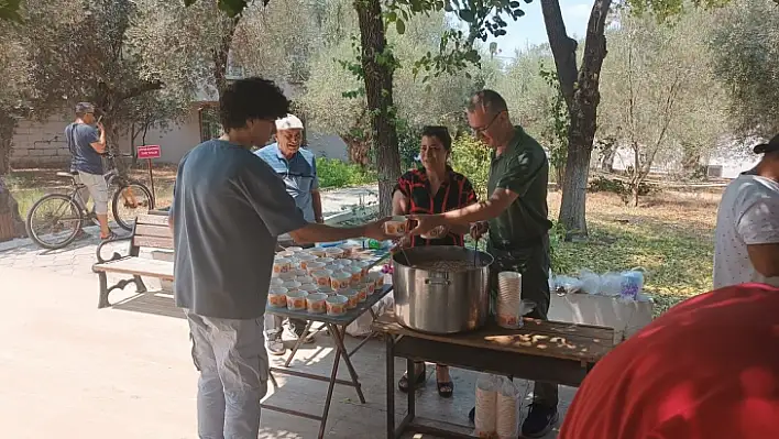 Fethiye Kesikkapı Mahallesi'nde Aşure Programı