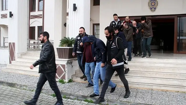 Fethiye merkezli fuhuş operasyonunda 1'i polis 4 kişi tutuklandı