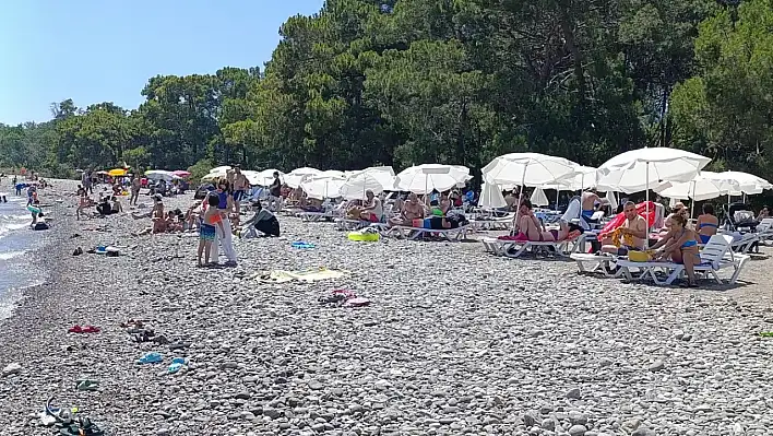 Fethiye'nin En Uygun Şezlongları Akmaz Halk Plajı'nda