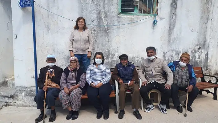 Fethiye'nin tek kadın muhtarı hizmetlerini sürdürüyor 