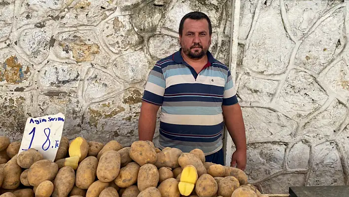 Fethiye Salı Pazarı Esnafı Sercan Karabulut: 'Biz şuan sürümden kazanıyoruz'