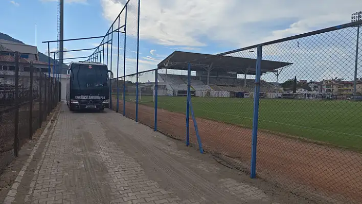 Fethiye Şehir Stadı' na rakip takım Kastamonuspor stada geldi