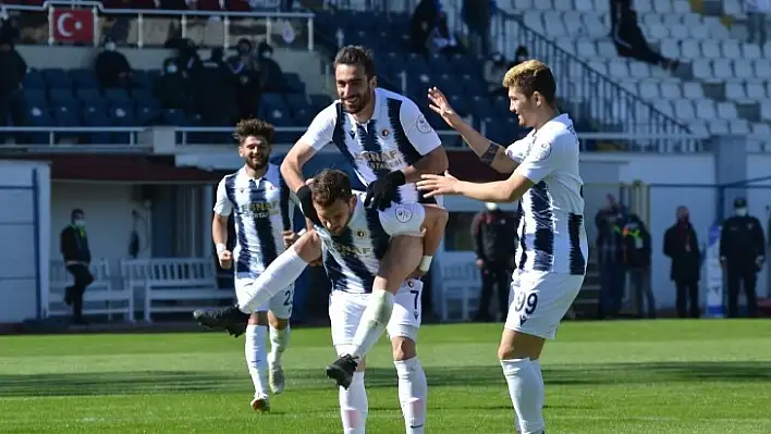 Fethiyespor'da Anıl Gir, krallığa koşuyor