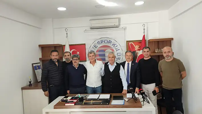 FETHİYESPOR'DA İMZALAR ATILDI