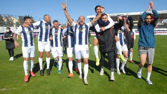 Fethiyespor'da liderlik sevinci