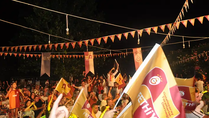 Galatasaray'ın 24. şampiyonluğu coşkuyla kutlandı