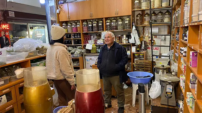 GRİPLER ARTTI. AKTARLARDA YOĞUNLUK BAŞLADI