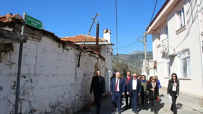 Güleda'nın İsmi Doğduğu Sokakta Yaşıyor