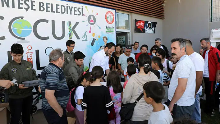 HAVACILIK TANITIMINA ÇOCUKLAR YOĞUN İLGİ GÖSTERDİ