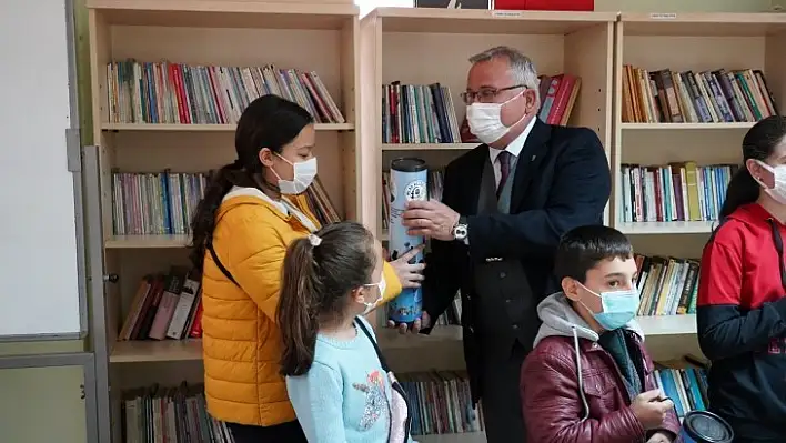 İlter, Kitap Okumak Önemli Bir Farkındalık Oldu