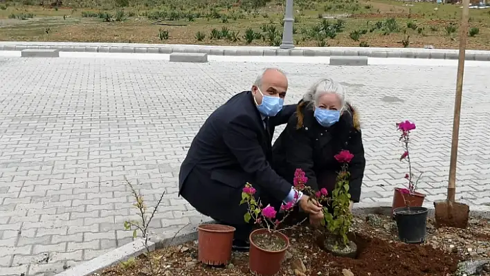 Kampüs yolları rengarenk oldu 