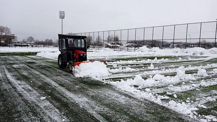 Kar yağışları 3. Lig'de mücadeleleri erteledi