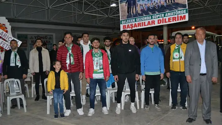 Karaçulhaspor şampiyonluğu kutladı