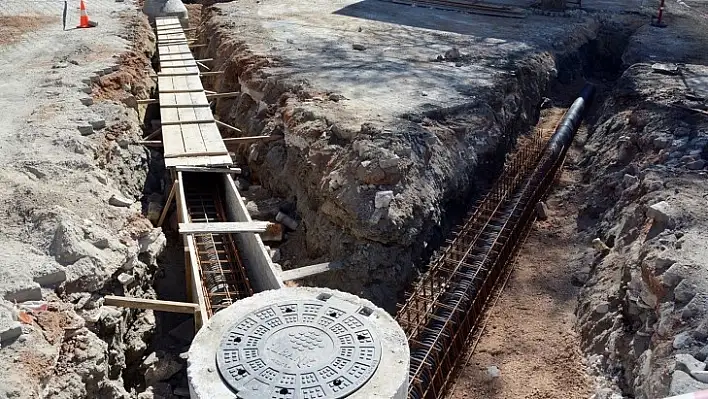 Kavaklıdere'de 7 Bin 500 Metre Kanalizasyon Hattı Döşendi