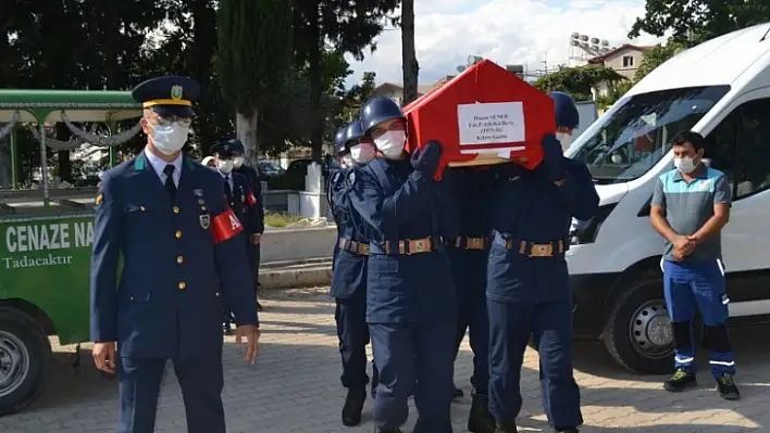 Kıbrıs Gazisi Şener, son yolculuğuna uğurlandı