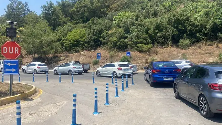 Kilometrelerce araç kuyruğu oluştu