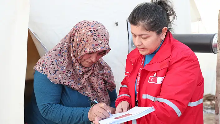 KIZILAY'DAN AFETZEDELERE 70 MİLYON DEĞERİNDE ALIŞVERİŞ KARTI