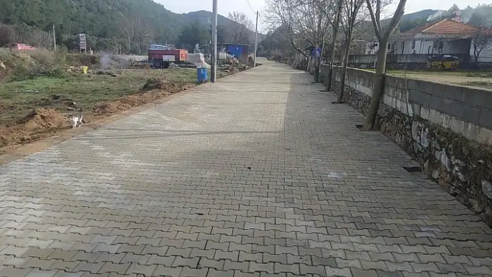 Korucuk Mahallesi'nde parke kaplama çalışmaları tamamlandı