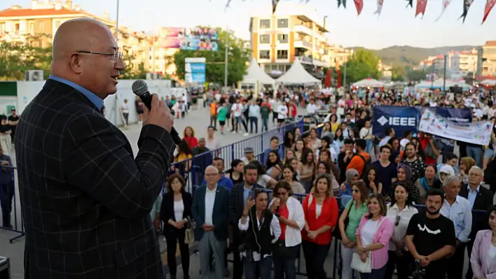 KÖTEKLİ GENÇLİK FESTİVALİ GENÇLİK YÜRÜYÜŞÜ İLE BAŞLADI