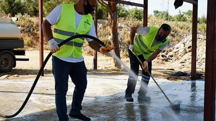 Kurban Kesim Yerleri Dezenfekte Edildi