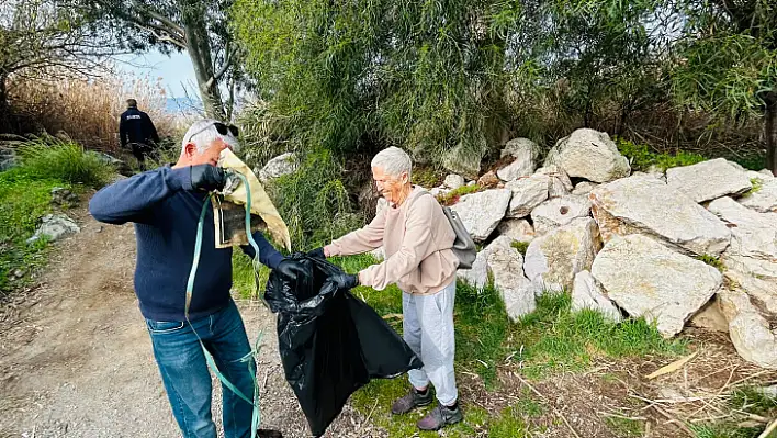 Kuş Cenneti'nde Temizlik Çalışması Yapıldı