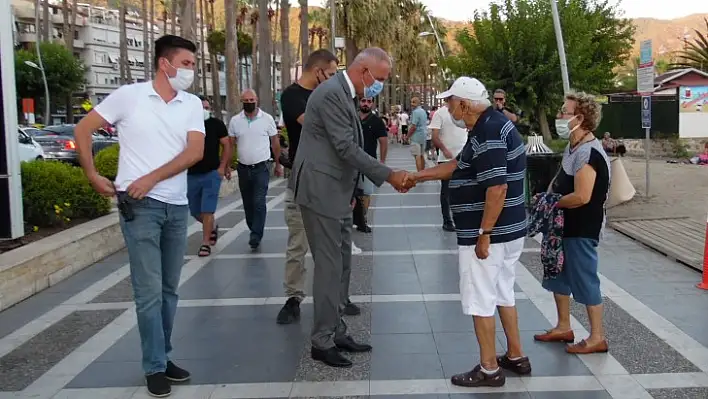 Marmaris Kaymakamı Aksoy, Halkla Yüz Yüze Bayramlaştı