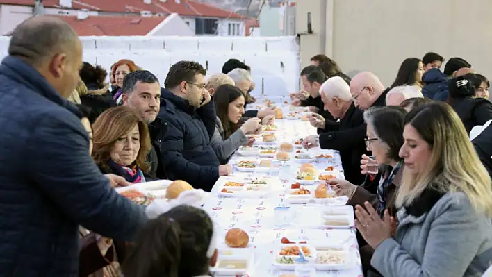 MENTEŞE BELEDİYESİ GELENEKSEL İFTAR ÇADIRI KURULDU