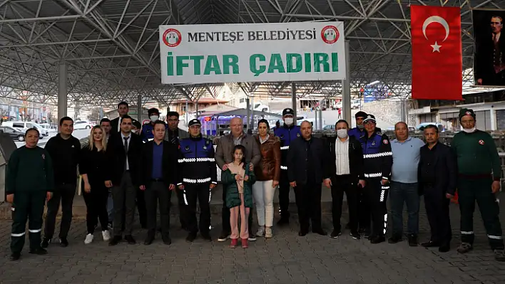 MENTEŞE BELEDİYESİ İFTAR SOFRASINA YOĞUN İLGİ