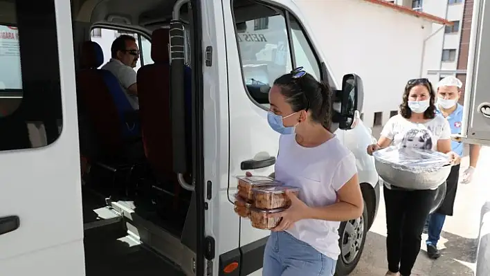 Menteşe Belediyesinden Özel Öğrencilere Ücretsiz Yemek