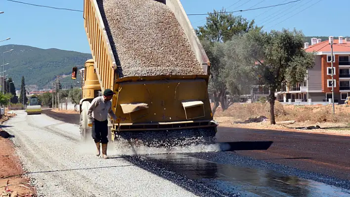 Menteşe'de yollar modern görünüme kavuştu