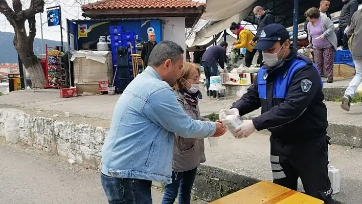 Menteşe'de Halk Pazarında Korona Virüs Önlemi