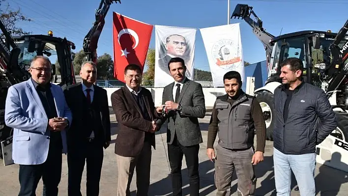 Milas Belediyesi Yeni İş Makineleri Satın Aldı