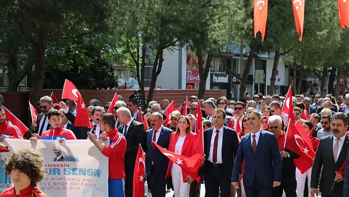 MUĞLA'DA 19 MAYIS ATATÜRK'Ü ANMA GENÇLİK VE SPOR BAYRAMI BÜYÜK BİR COŞKUYLA KUTLANDI