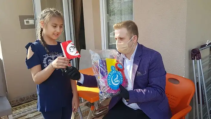 Muğla Ülkü Ocaklarının Sürpriz Ziyareti Çocuklara Mutlu Anlar Yaşattı