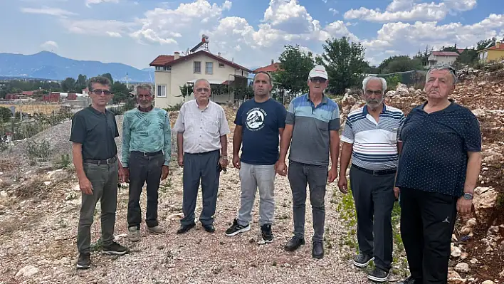 Muhtarın izinsiz arazi kullandırdığı iddiası Yayla Kınık'ta köylüleri ayaklandırdı!