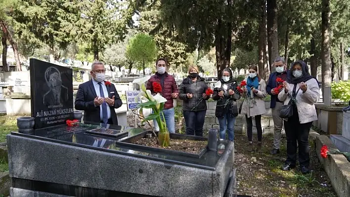 Nazmi Yükselen kabri başında anıldı