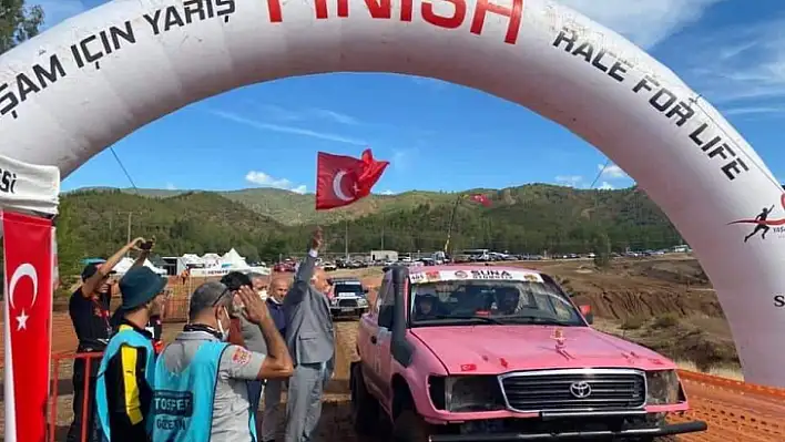 Off-Road Fethiye Yarışı nefesleri kesti