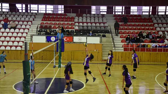 Okul Sporları Tüm Hızıyla Devam Ediyor