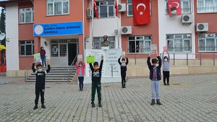 Okullarda bayram sevinci yaşanıyor