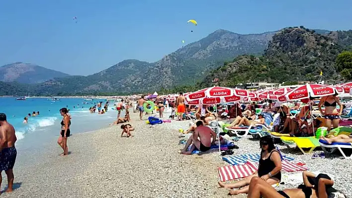 Ölüdeniz'de Ağustos yoğunluğu