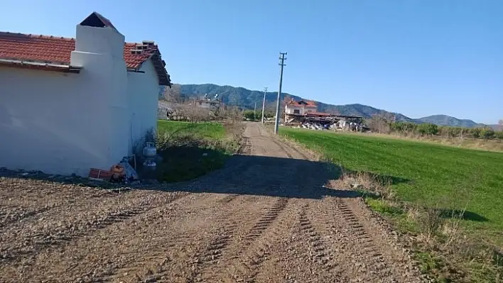 Ortaca'da Yol Yapım Bakım ve Tadilat İşleri Sürüyor