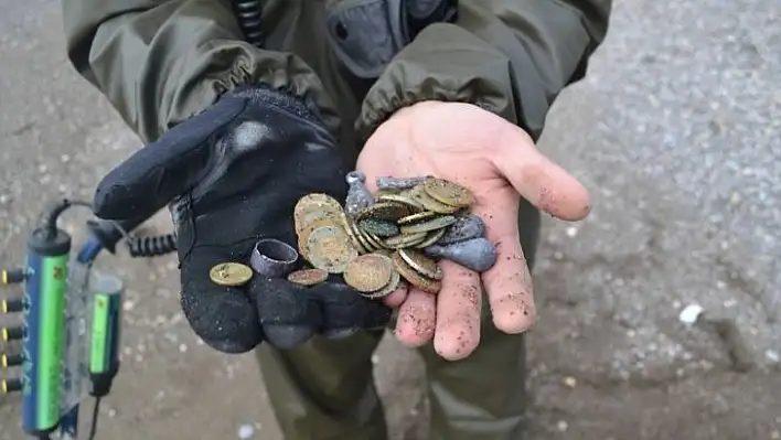 Pandemi plajlardaki altın avcılarını da etkiledi