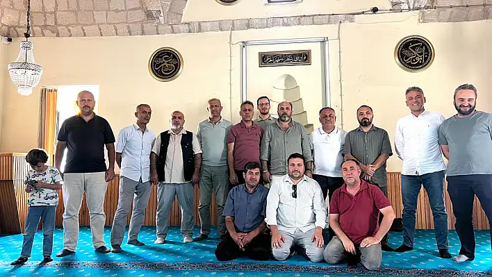 Paspatur Eski Camii'nde 'Kitap Oku-Yorum' programı düzenlendi