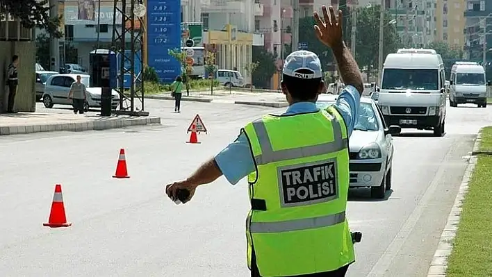 Polise Ruhsat İçinde Rüşvet Teklifi !