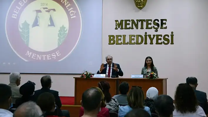 Prof. Dr. Aydın ve Yazar Ezmeci Okurlarıyla Buluştu